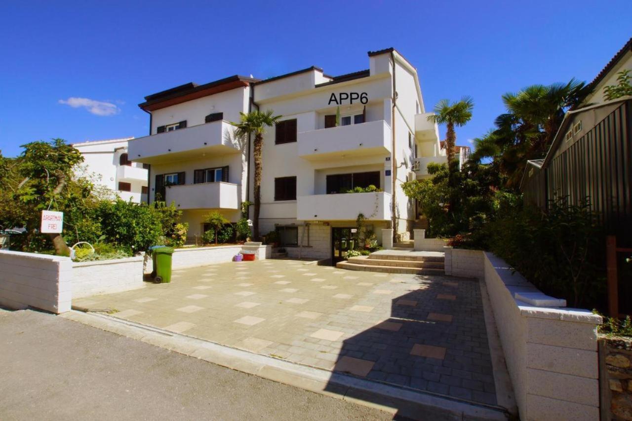 Luna 22 Porec Exterior photo