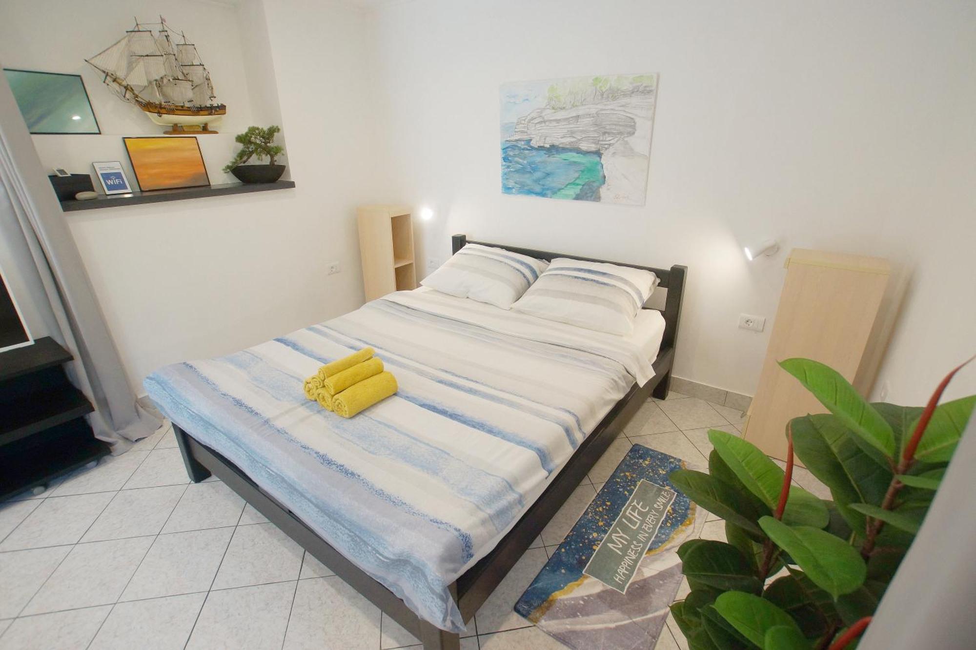 Luna 22 Porec Exterior photo